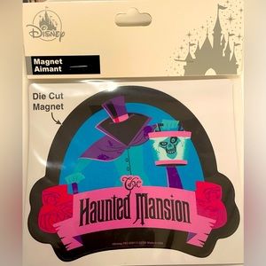 Disney Magnet - NEW - The Haunted Mansion - Hat Box Ghost